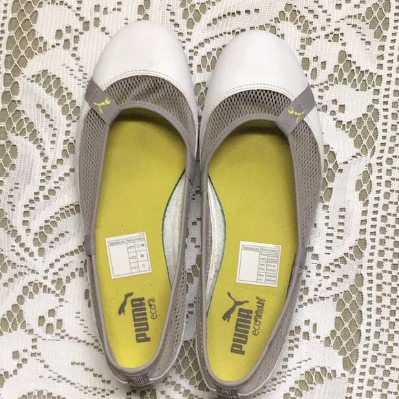 Puma white and gray slip on flats nice shape - Picture 2 of 12